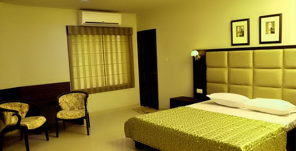 Hotel Monarch Calicut Exterior foto